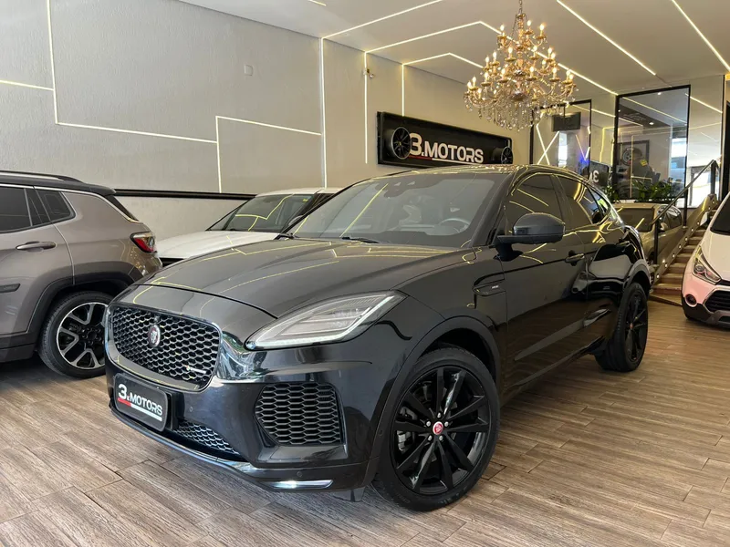 Jaguar E-Pace Preto