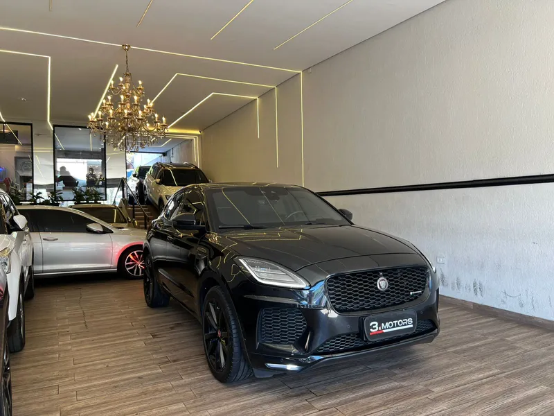 Jaguar E-Pace Preto