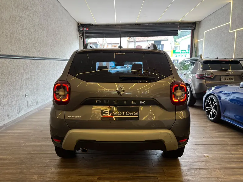 Renault Duster Cinza