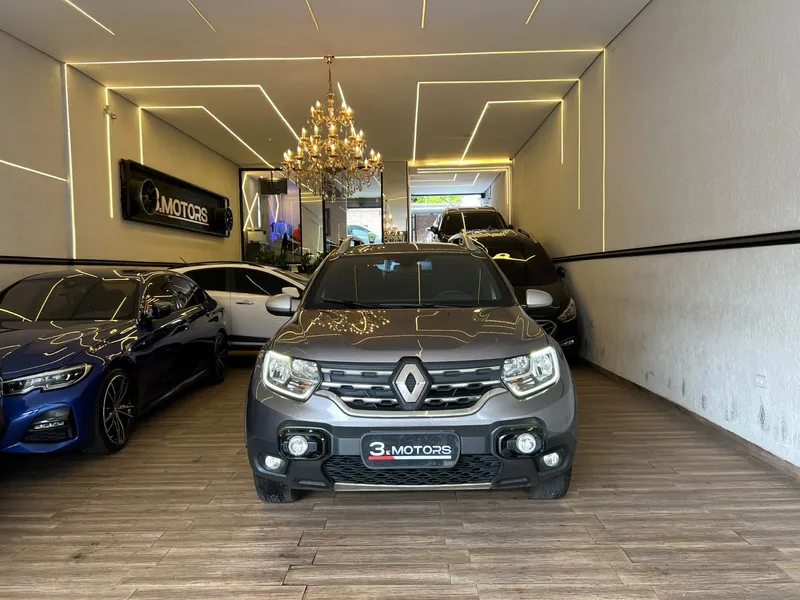 Renault Duster Cinza
