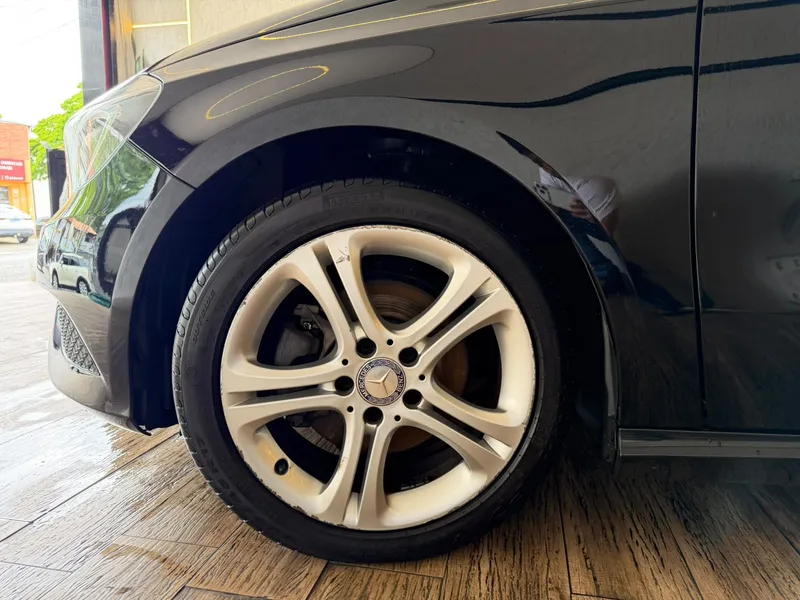 Mercedes Benz A 200 Preto