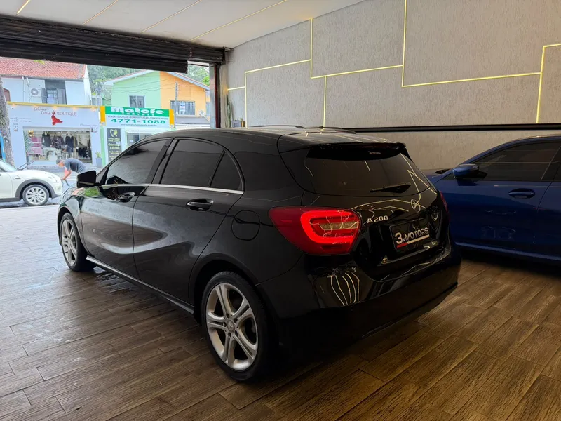 Mercedes Benz A 200 Preto