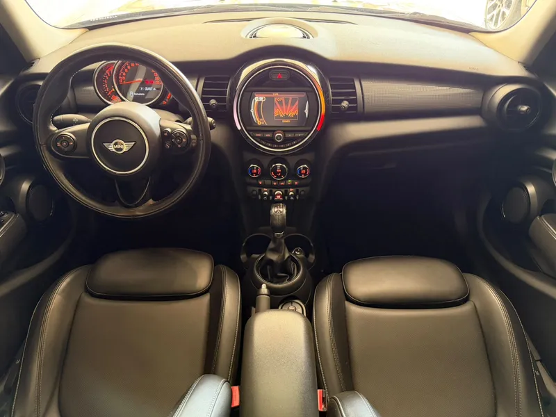 Mini Cooper Branco