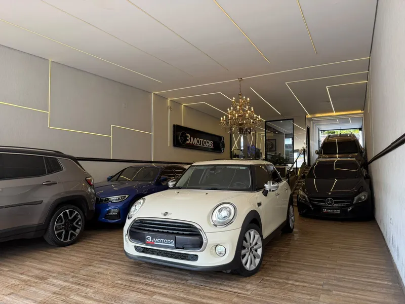 Mini Cooper Branco