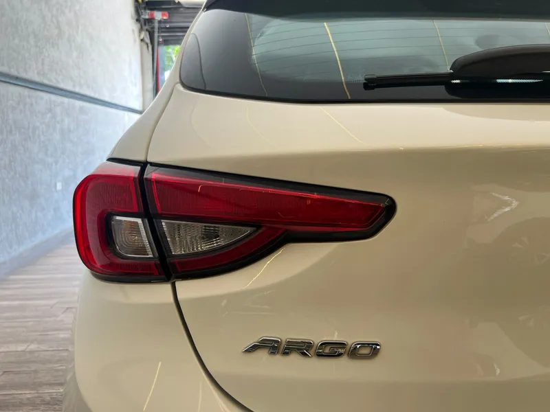 Fiat Argo Branco