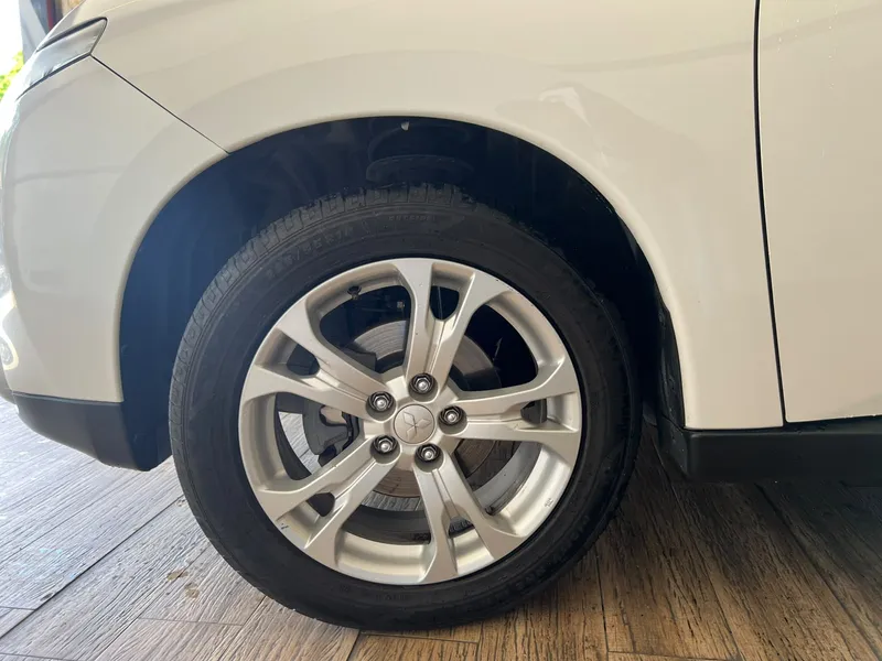 Mitsubishi Outlander 2.0 Valor - foto 2