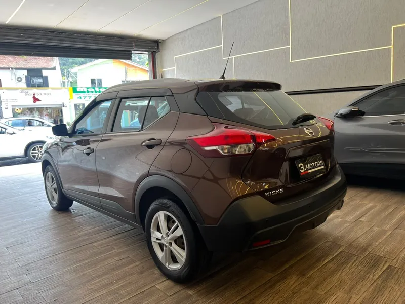 Nissan Kicks S 1.6 Flex Valor - foto 3