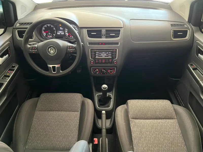 Volkswagen Fox Cinza