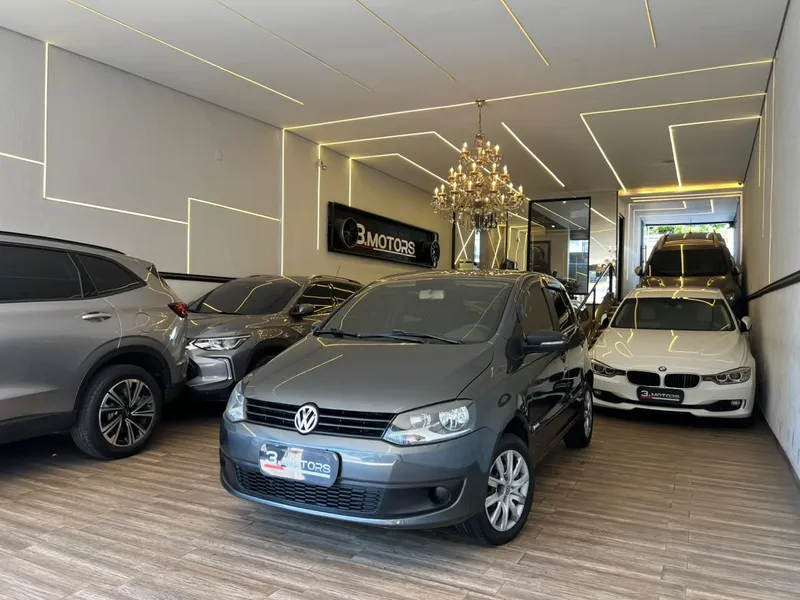 Volkswagen Fox Cinza