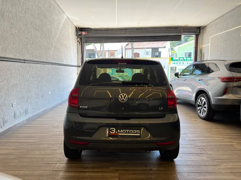 Volkswagen Fox Cinza
