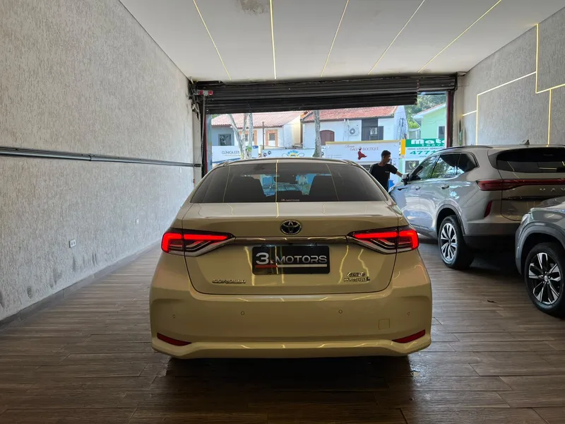 Toyota Corolla Altis Branco