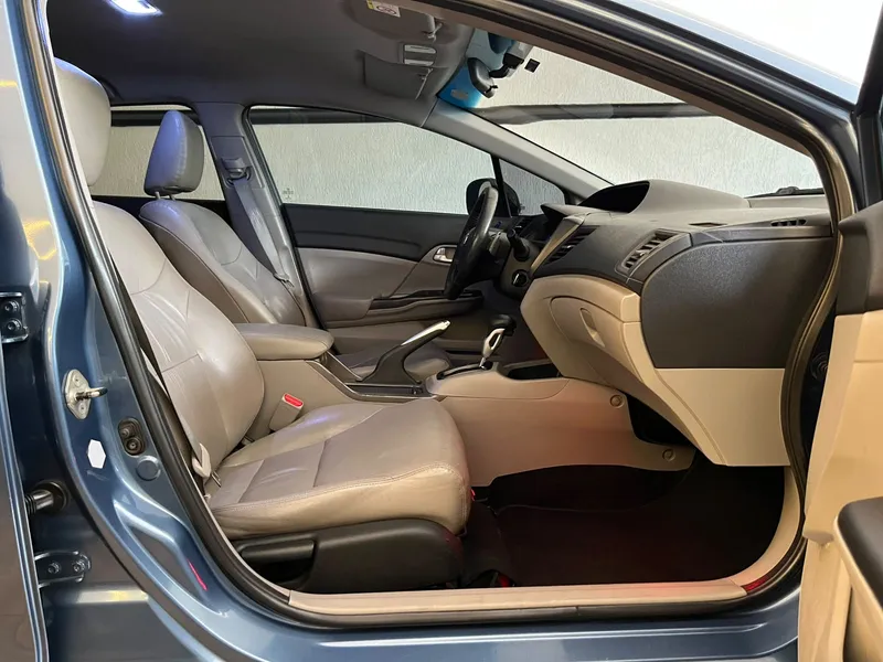 Honda Civic Azul