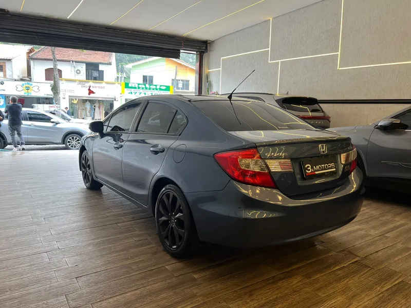 Honda Civic Azul