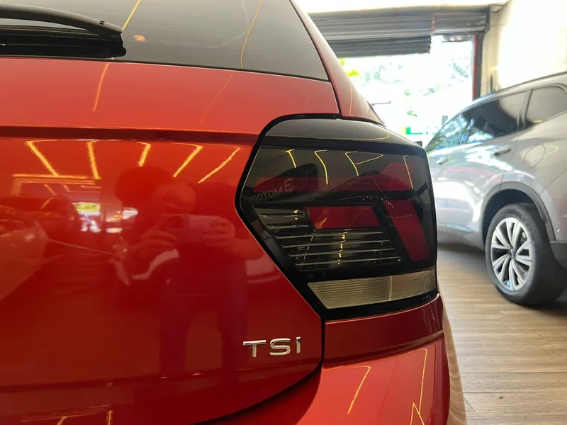 Volkswagen Polo Vermelho