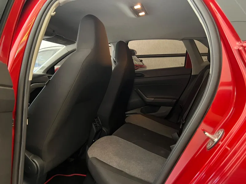 Volkswagen Polo Vermelho