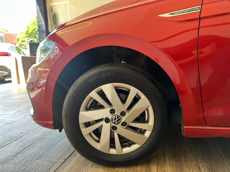 Volkswagen Polo Vermelho