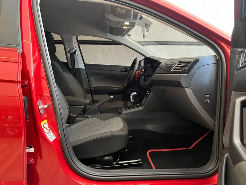 Volkswagen Polo Vermelho