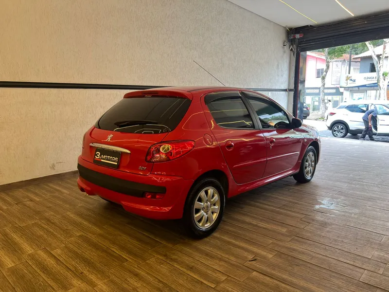 Peugeot 207 Vermelho
