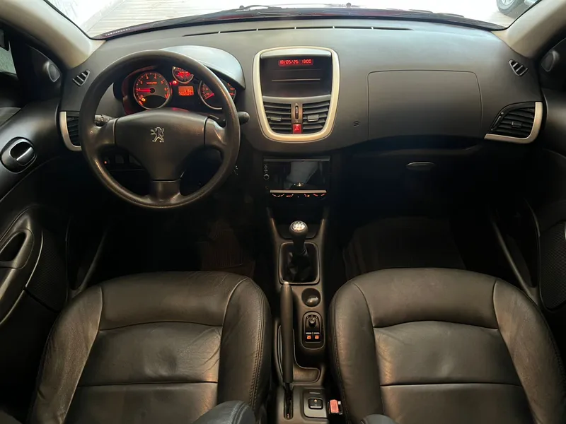 Peugeot 207 Vermelho