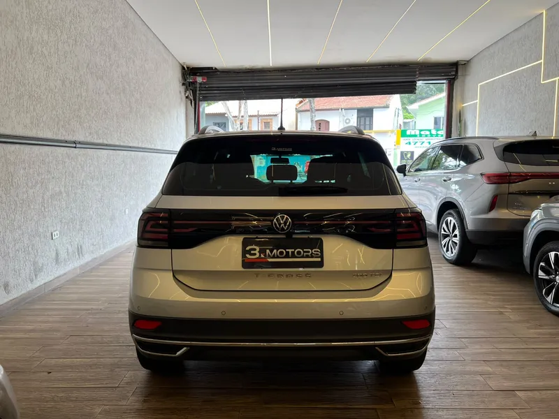Volkswagen T-Cross Prata