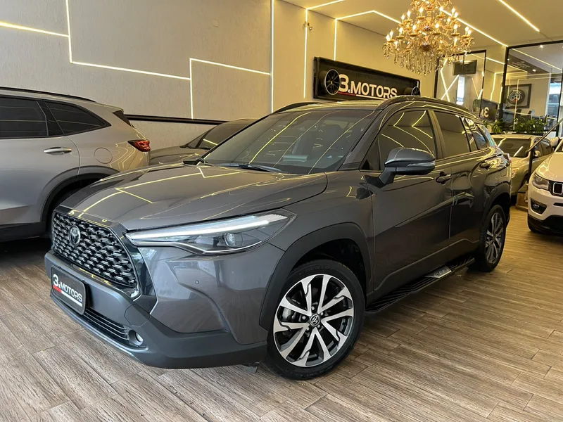 Toyota Corolla Cross Cinza