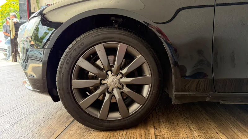 Audi A4 Preto
