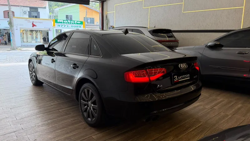 Audi A4 Preto