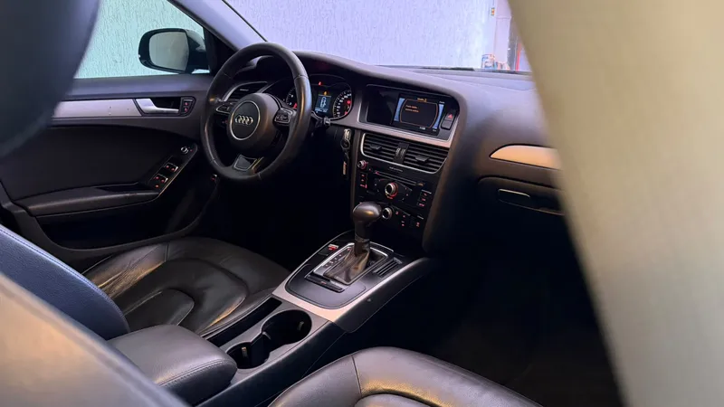 Audi A4 Preto