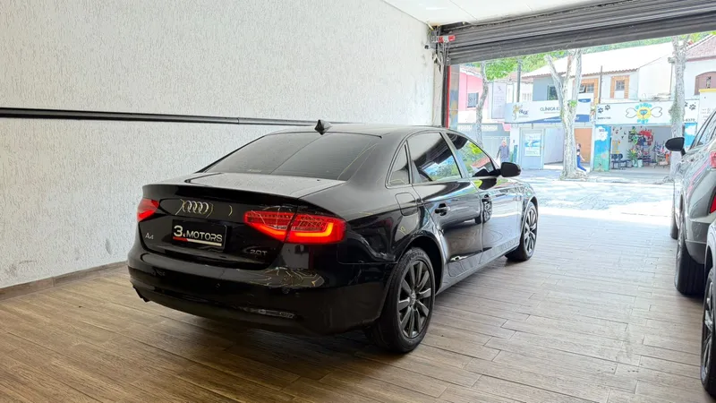 Audi A4 Preto