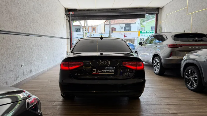 Audi A4 Preto