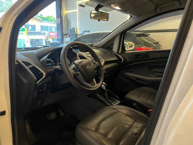 Ford EcoSport Branco