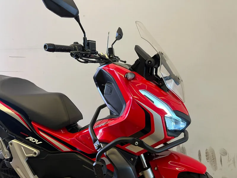 Honda ADV Vermelho