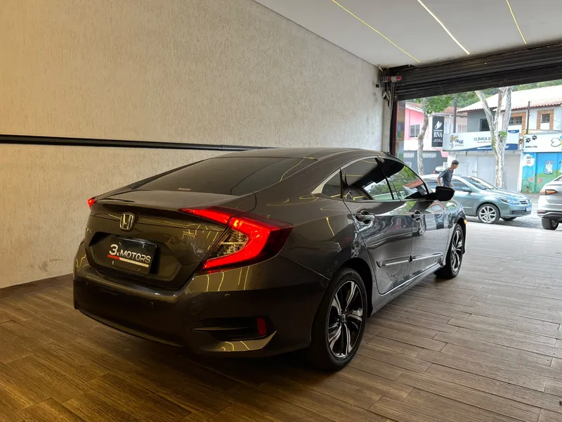 Honda Civic Cinza
