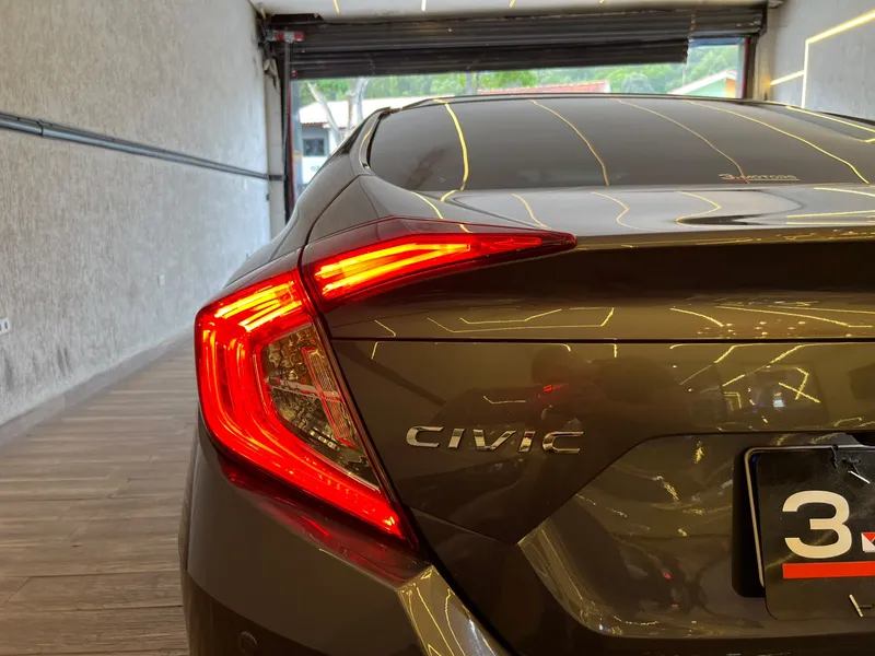 Honda Civic Cinza