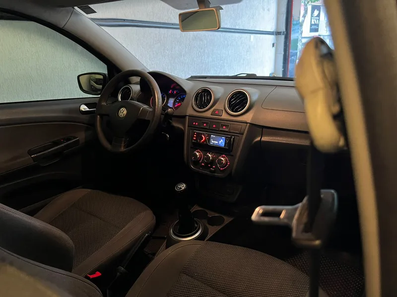 Volkswagen Gol Cinza