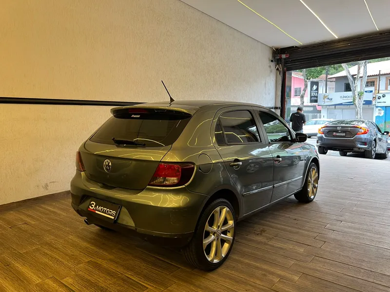 Volkswagen Gol Cinza