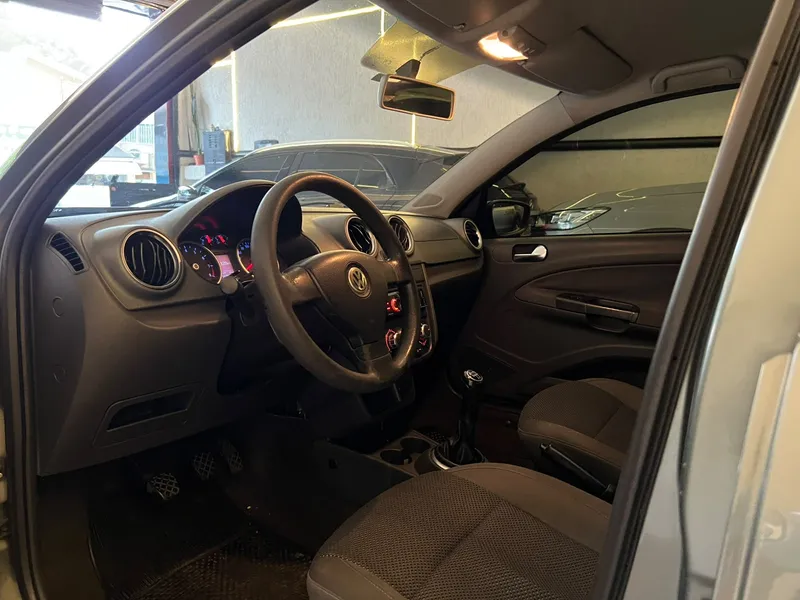 Volkswagen Gol Cinza