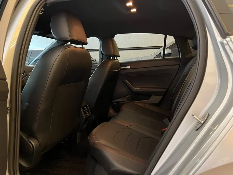 Volkswagen Virtus Prata
