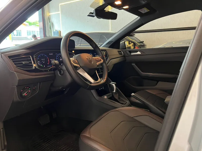 Volkswagen Virtus Prata