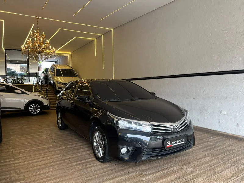 Toyota Corolla Preto