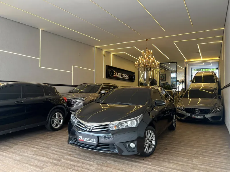 Toyota Corolla Preto