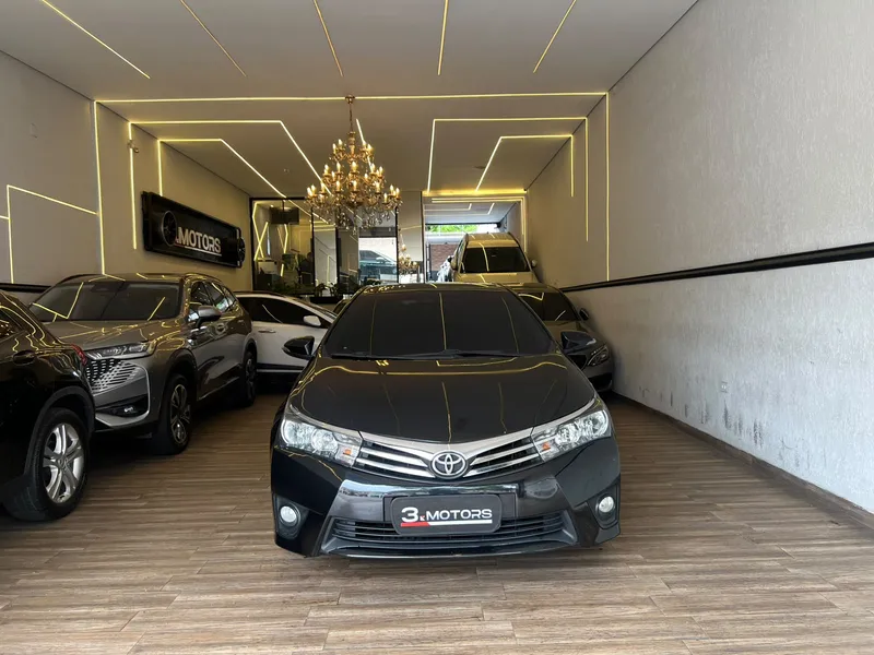 Toyota Corolla Preto