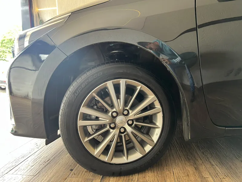 Toyota Corolla Preto