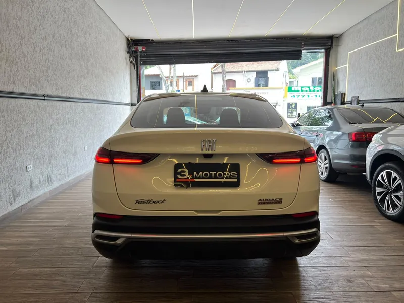 Fiat FASTBACK Branco