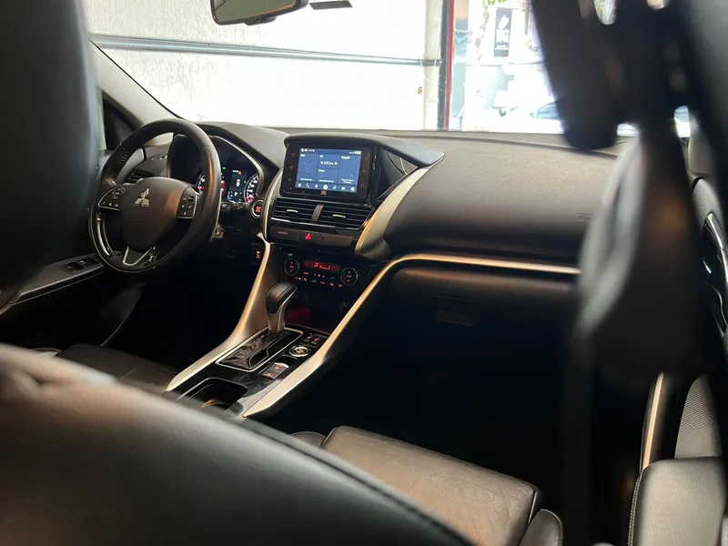 Mitsubishi Eclipse Cross Prata