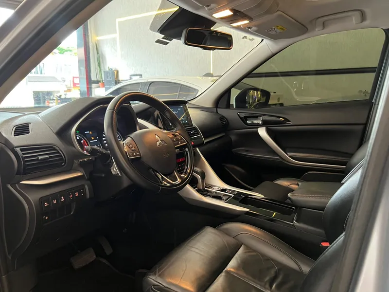 Mitsubishi Eclipse Cross Prata