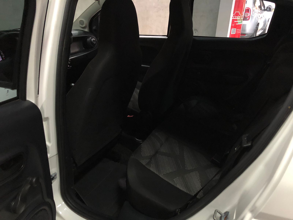 Fiat Mobi Branco