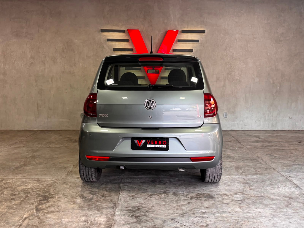 Volkswagen Fox Cinza