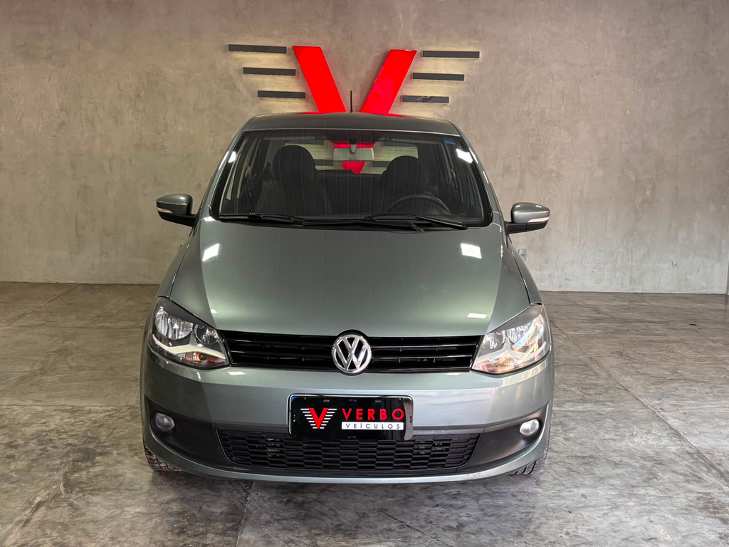 Volkswagen Fox Cinza