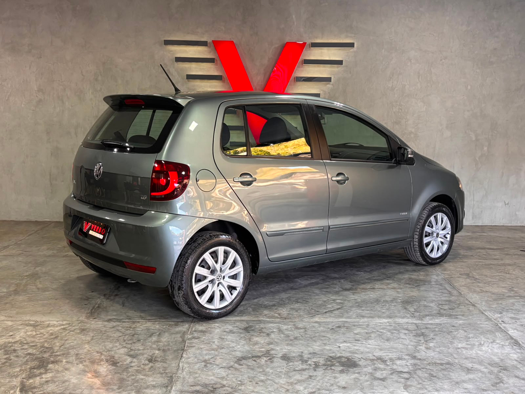 Volkswagen Fox Cinza